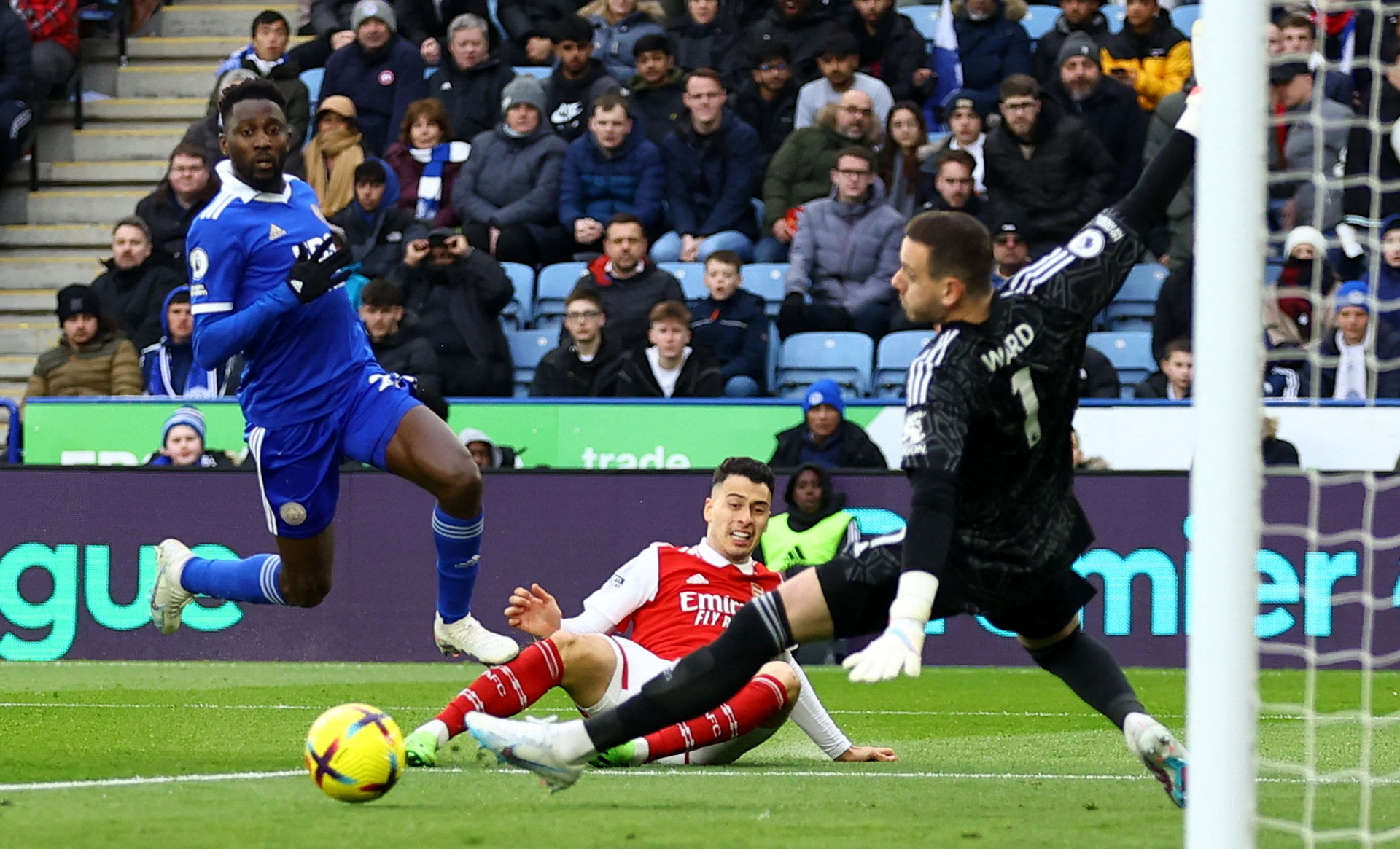 药队以优异 药队以优异