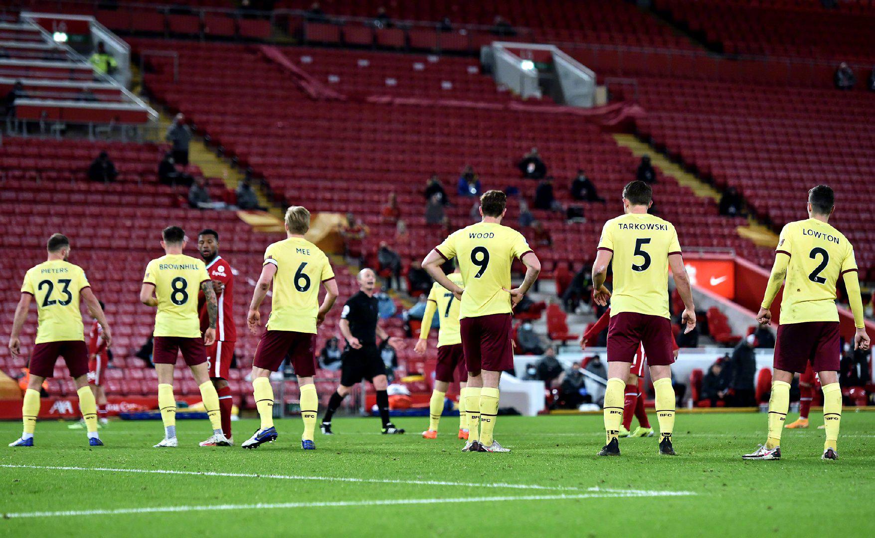 回想起他在 回想起他在