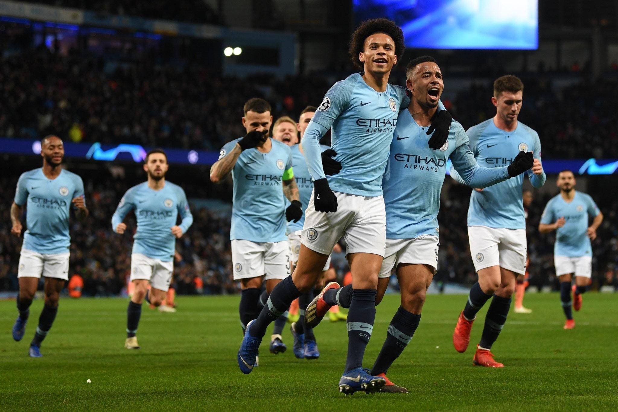 他关于加拉 他关于加拉